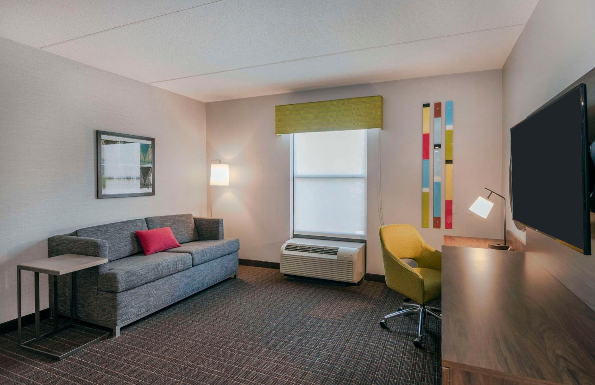 Hampton Inn & Suites Burlington Bagian luar foto