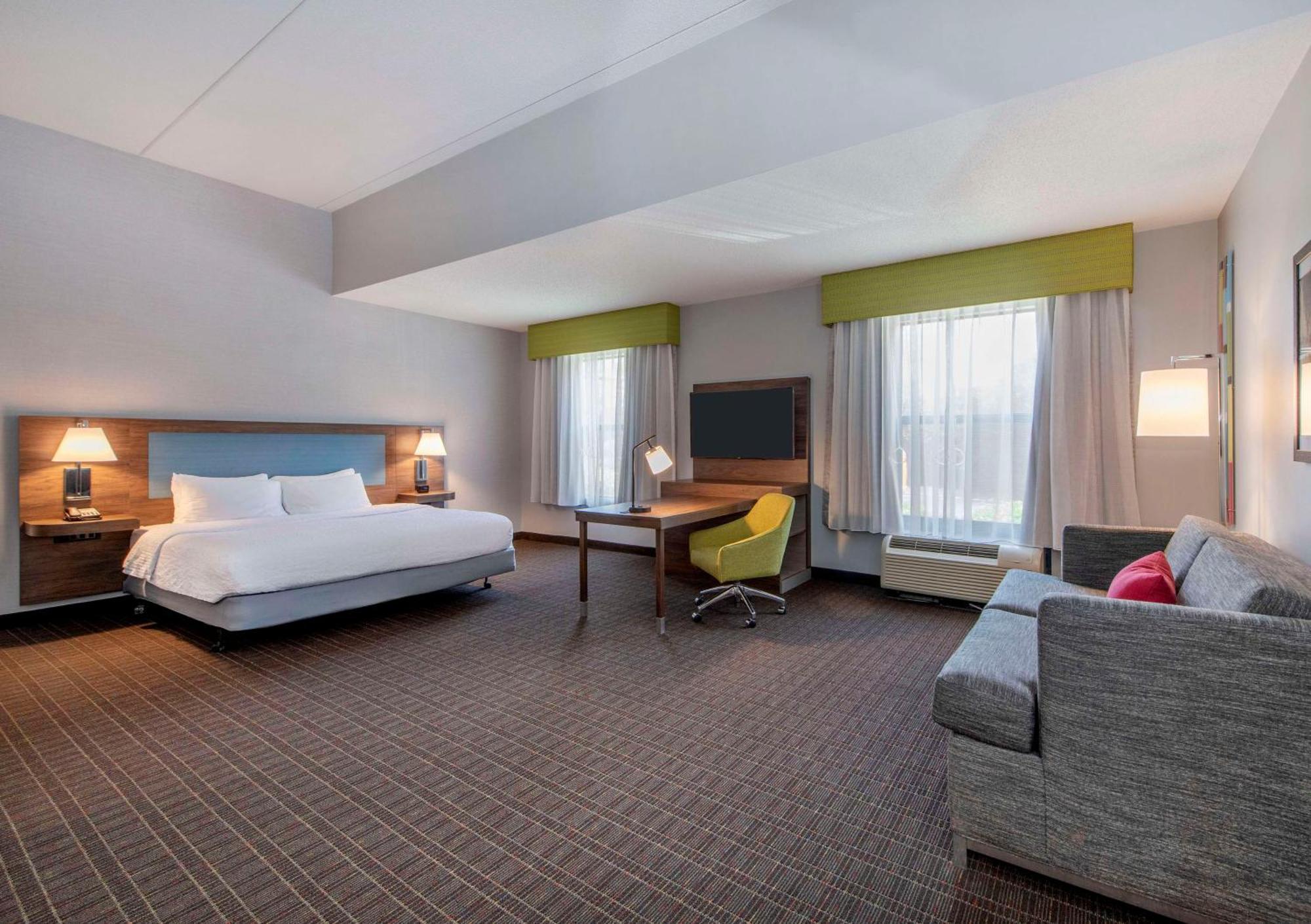 Hampton Inn & Suites Burlington Bagian luar foto