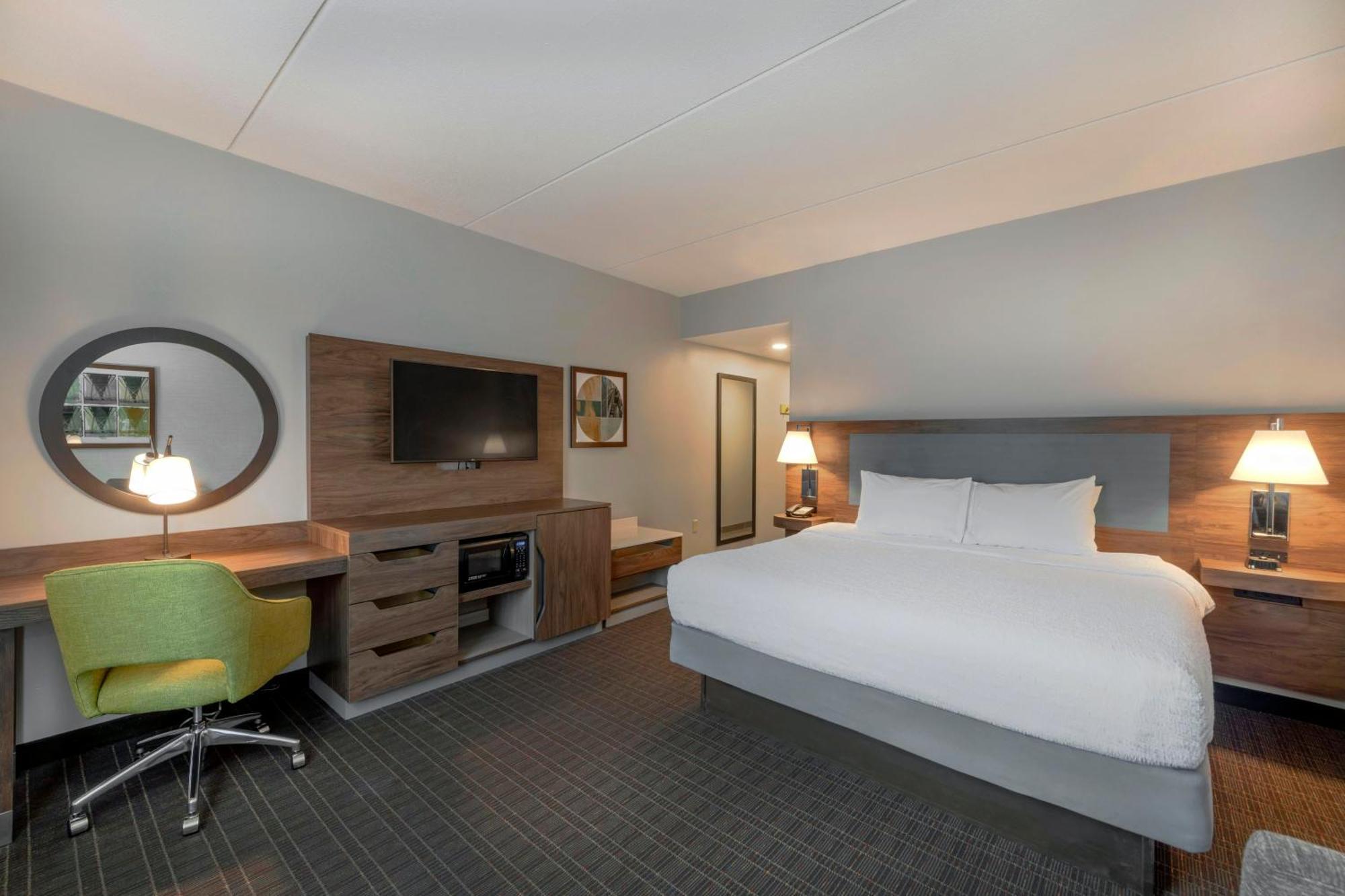 Hampton Inn & Suites Burlington Bagian luar foto